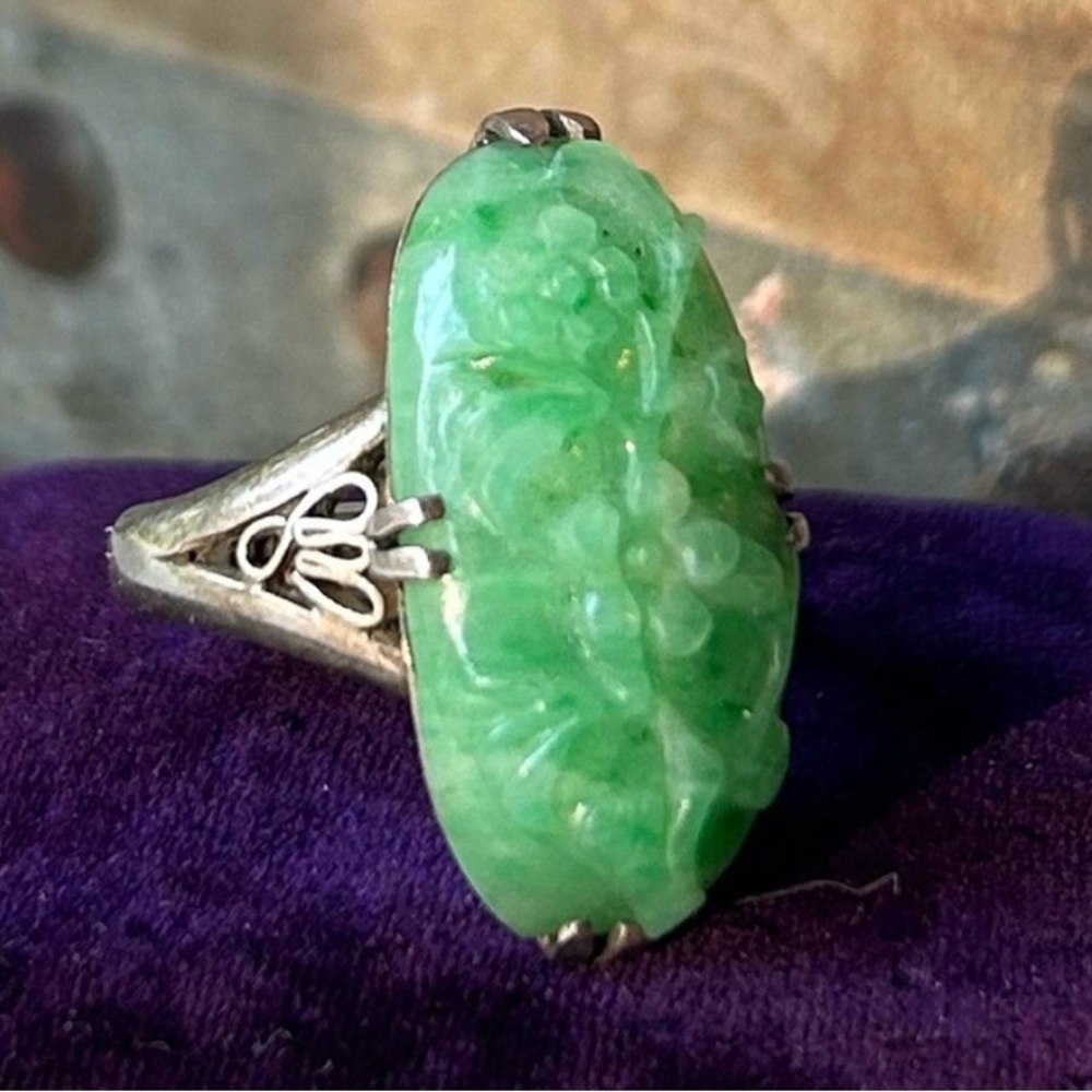 Vintage Sterling Carved Ring